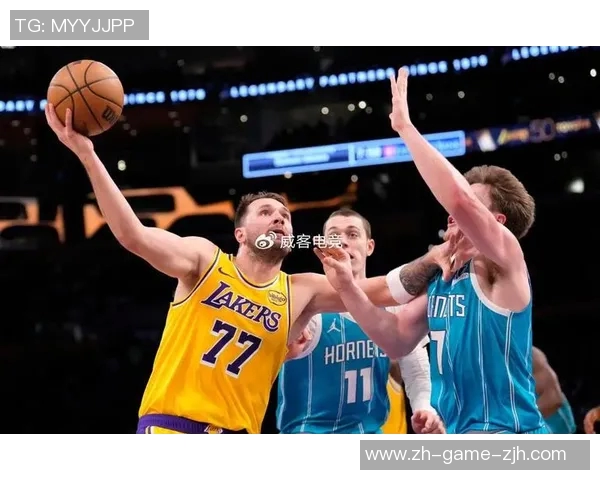 湖人对阵黄蜂精彩比赛录像回顾与分析全场亮点不容错过
